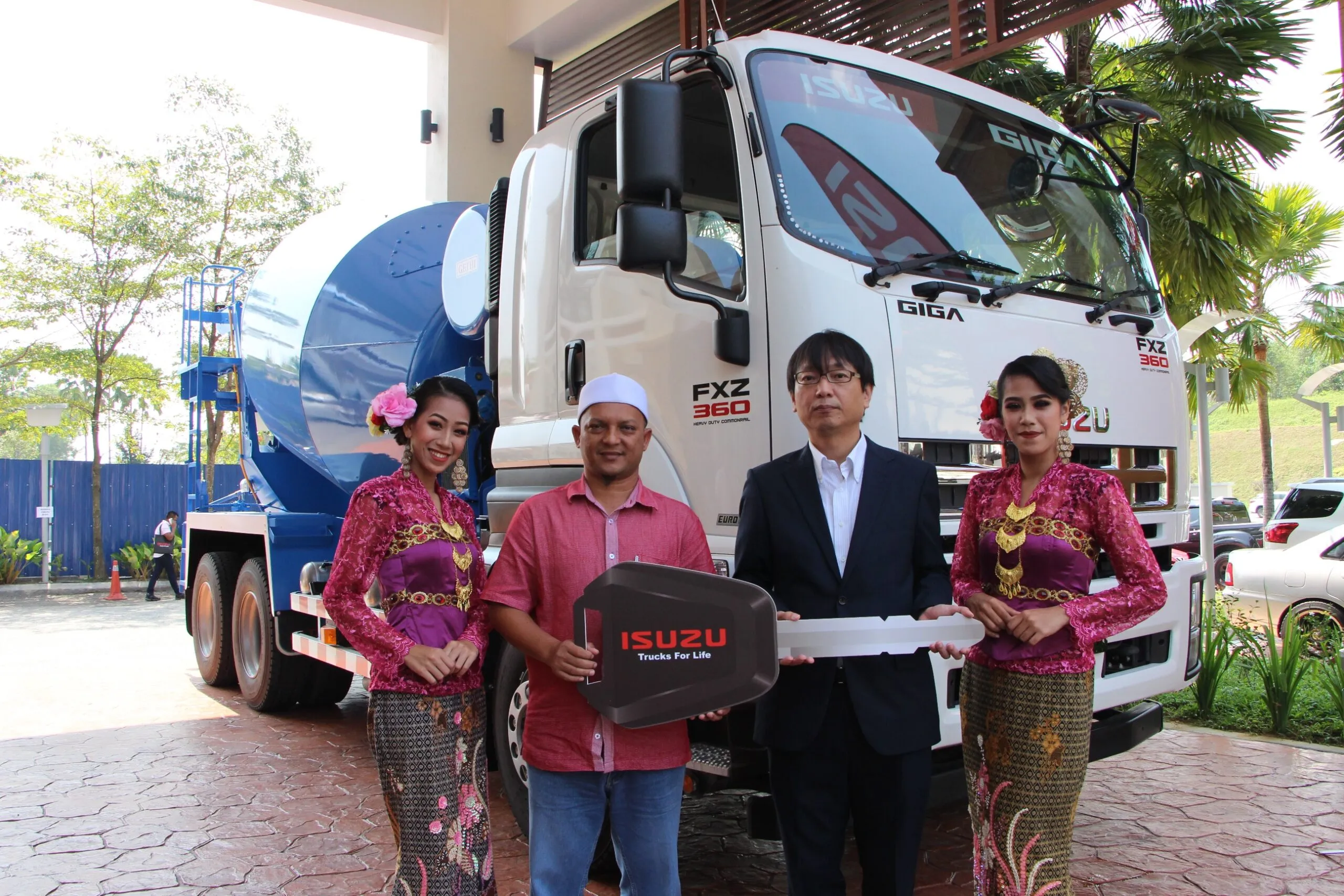 Isuzu Malaysia Cement Mixer Truck