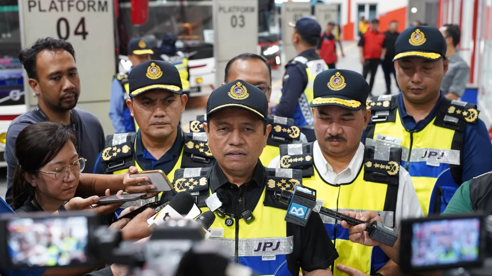 JPJ Operation Hari Raya 2026 press conference at Shah Alam with senior department officers on March 13
