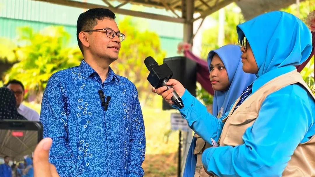 Economy Minister Akmal Nasrullah Mohd Nasir. Photo Credit: Akmal Nasir (Facebook)