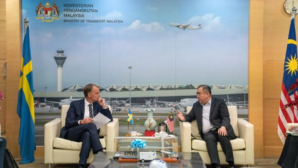 Swedish Ambassador Niklas Wiberg and Transport Minister Anthony Loke during a courtesy call to discuss transport modernisation.