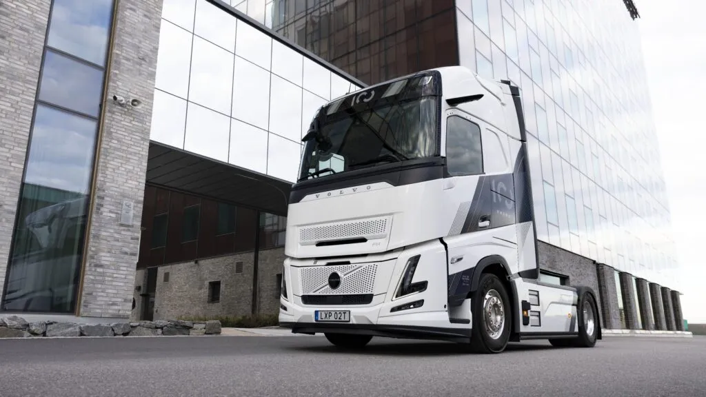 Volvo 100 Year Edition truck exterior. (Photo: Volvo Trucks)