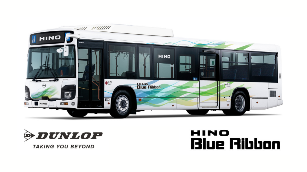 Hino Blue Ribbon with Dunlop Sensing Core tech. (Photo: Sumitomo Rubber Industries)
